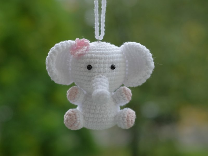 Elephant | Kawaii decor | Gift - 吊饰 - 绣线 白色