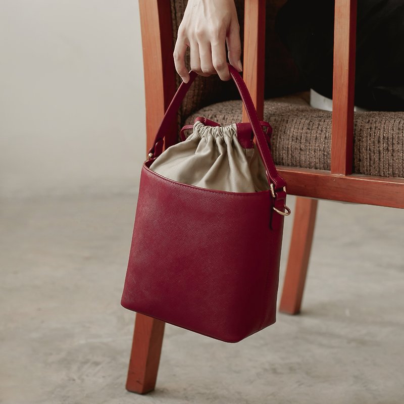 ''The bucket" leather shoulder bag - Dark red - 侧背包/斜挎包 - 真皮 红色