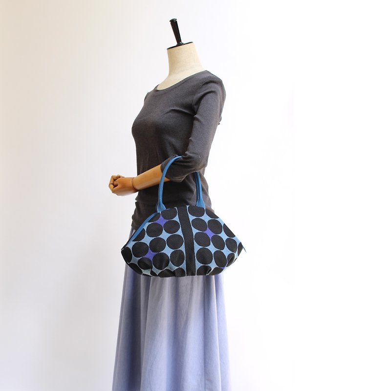 エンボス刺繍・アーモンドバッグ - 手提包/手提袋 - 聚酯纤维 蓝色
