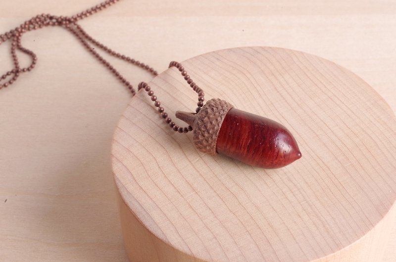 木彫どんぐりペンダント カリン × ウォルナット - 项链 - 木头 红色