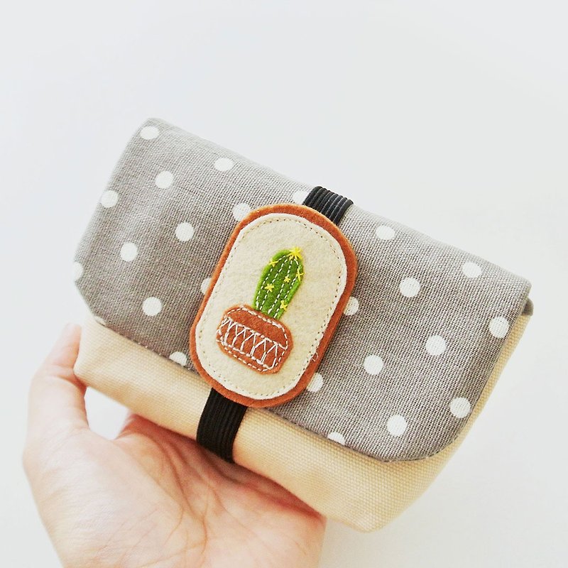 Charger Storage, Travel Bag, Gadget Pouch - Cactus Lovers C - 充电宝/传输线 - 棉．麻 灰色