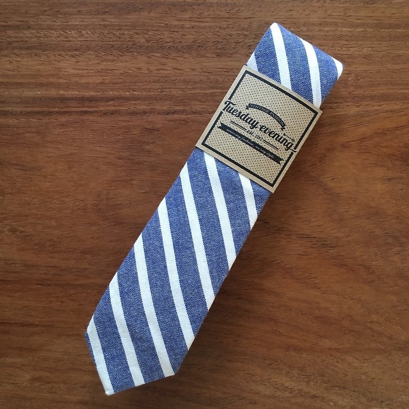 Blue-White Stripe Skinny Tie - 领带/领带夹 - 棉．麻 蓝色