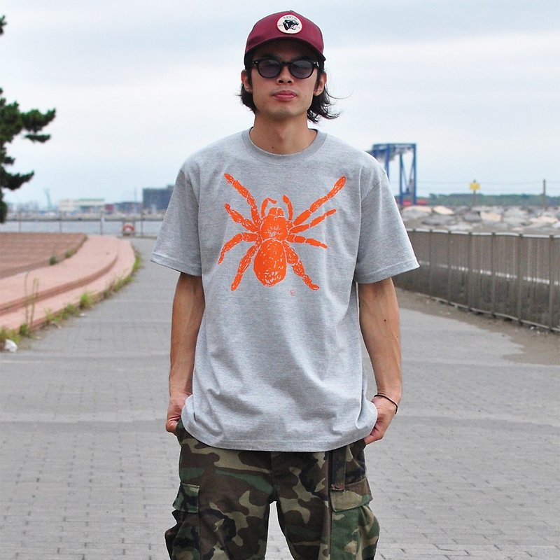 タランチュラ 蜘蛛 spider メンズtシャツ Gray L XL - 男装上衣/T 恤 - 棉．麻 灰色