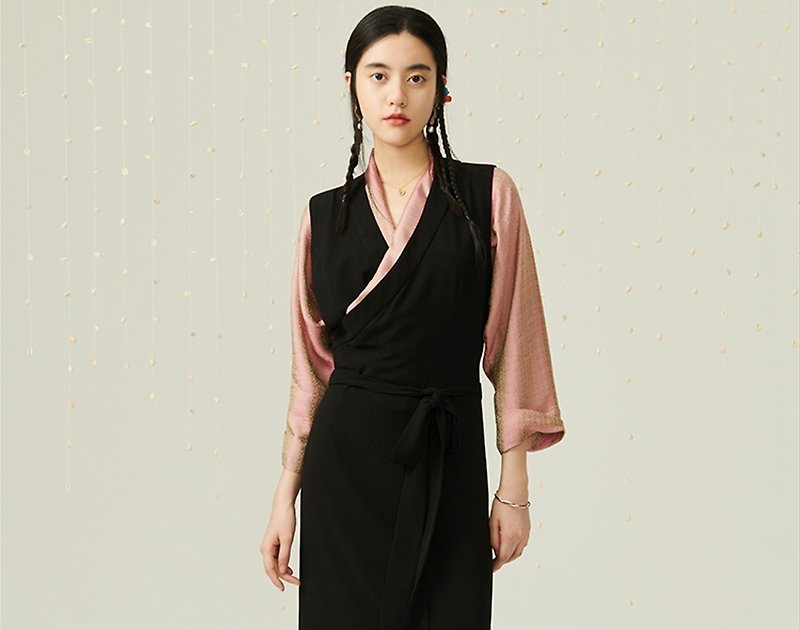 半夏藏式 中国风古风汉服长裙洋裝 - 洋装/连衣裙 - 其他材质 黑色