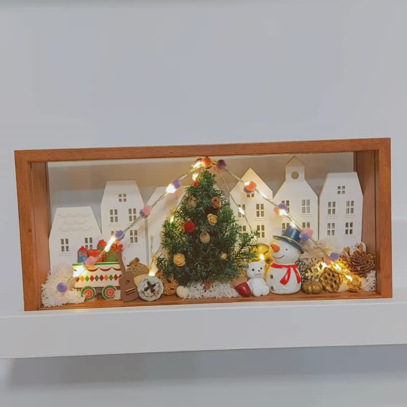 【圣诞礼物】童话故事圣诞乐园展示框 圣诞礼物盒 交换礼物 - 玩偶/公仔 - 植物．花 