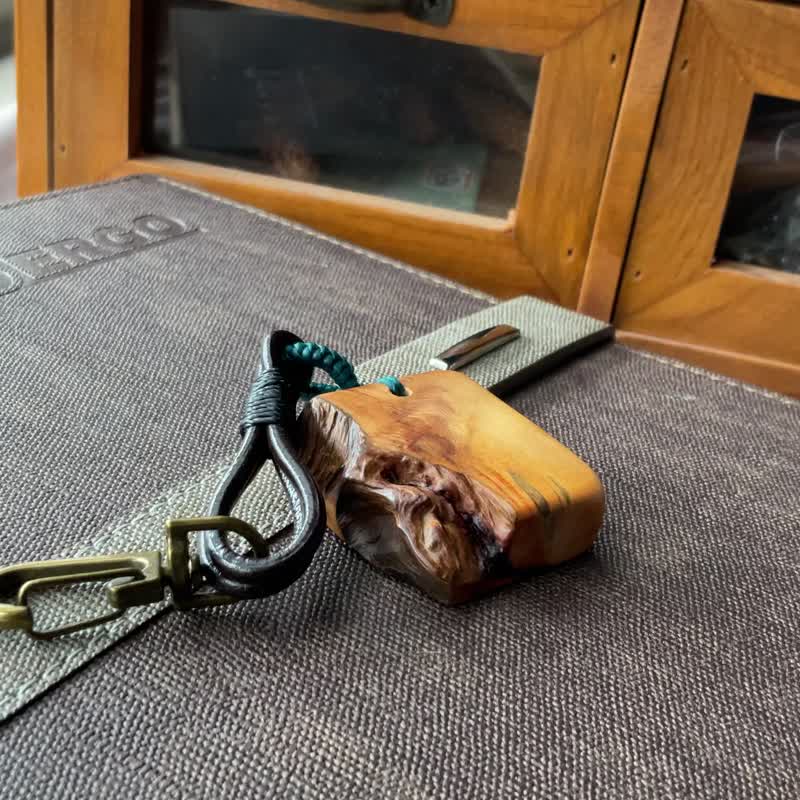 聚首。桧木吊饰钥匙圈背包挂饰 - 钥匙链/钥匙包 - 木头 多色
