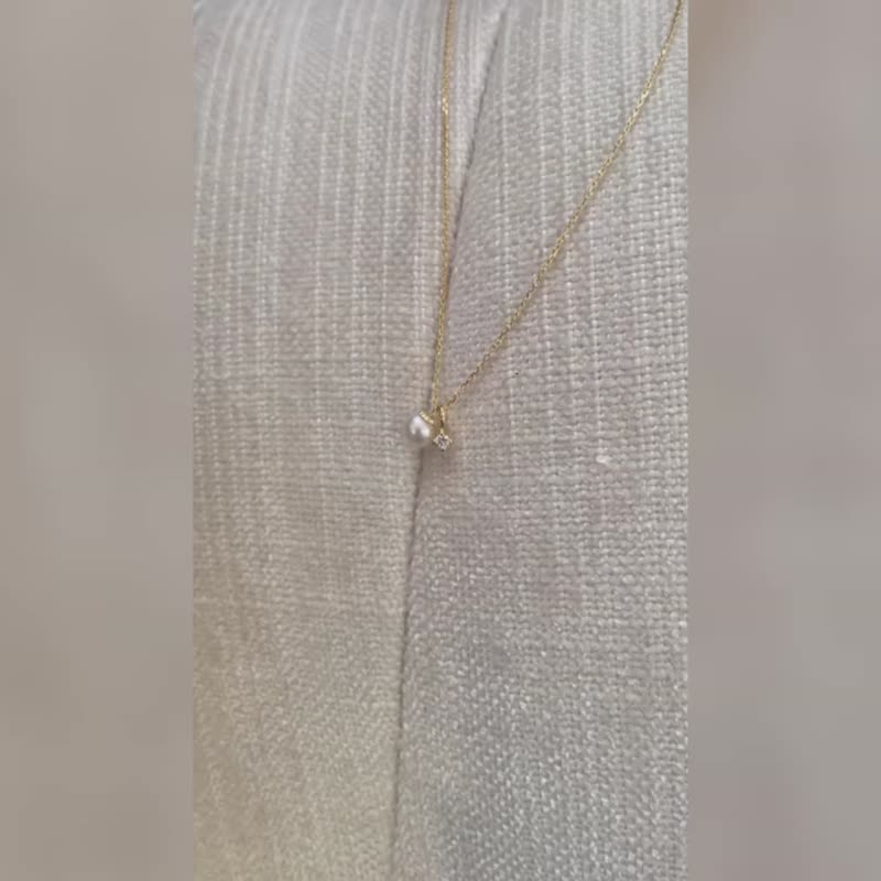 9k 纯金钻石与淡水珍珠项链 - 项链 - 珍珠 金色
